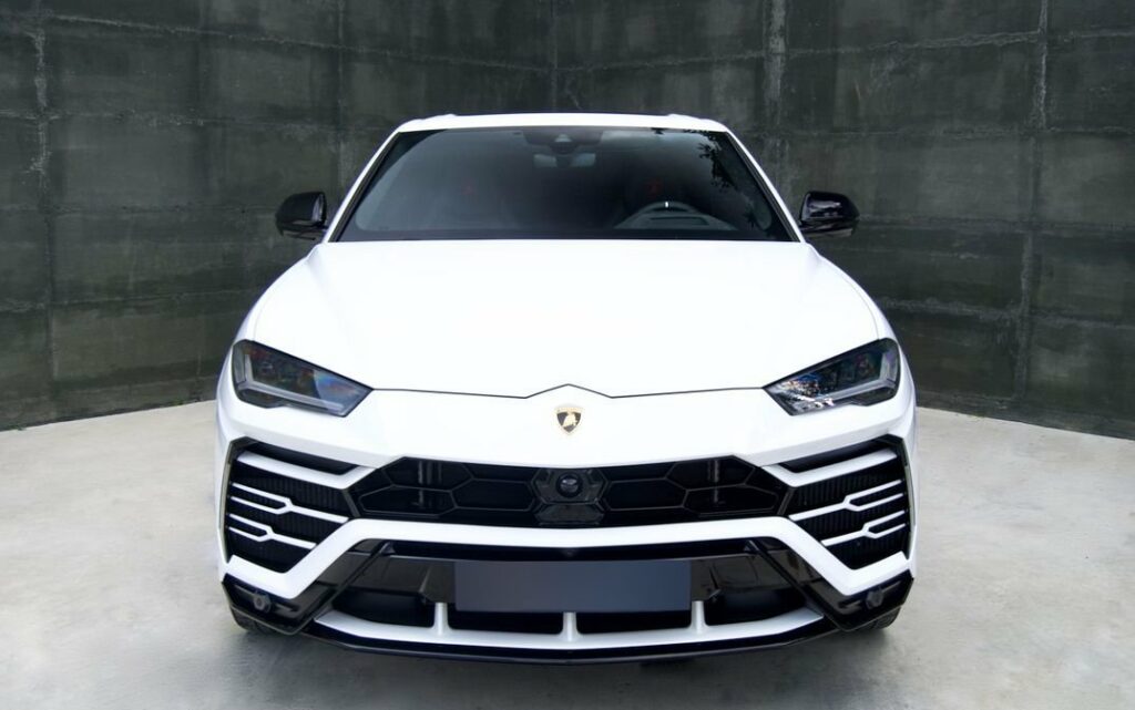lamborghini urus occasion avant