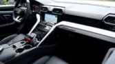 lamborghini urus occasion interieur
