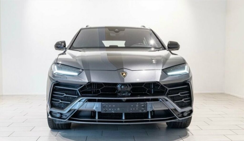 Lamborghini urus occasion avant